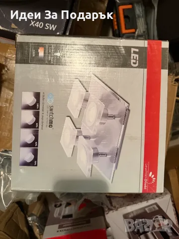 LED плафон за таван с 4 светлинни източника