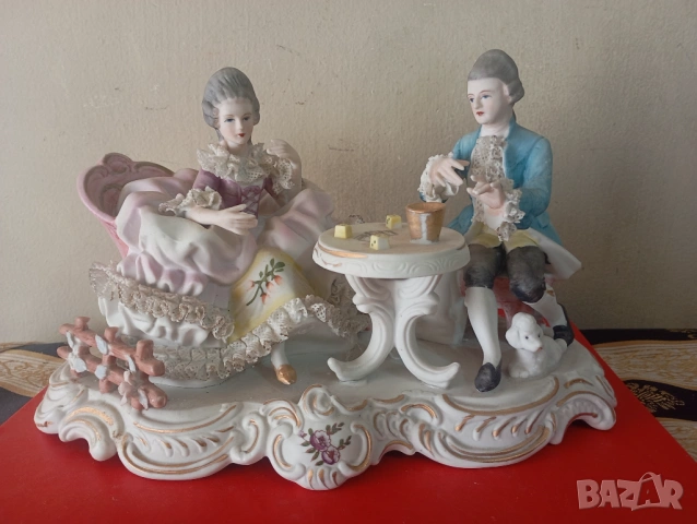 Порцеланова статуетка,композиция