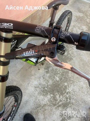 Yt tues downhill 2.0 comp, снимка 2 - Велосипеди - 54747191