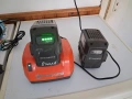 Зарядно и батерии HUSQVARNA, снимка 1