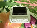 Продавам PSP Go за части или ремонт, снимка 1