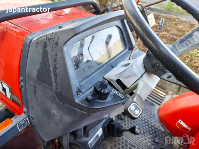 Трактор Kubota ТОВАРАЧ ОРИГИНАЛЕН, снимка 4 - Селскостопанска техника - 54820925