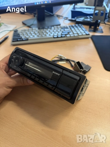Sony DSX-A42UI Радио плеър за кола, снимка 2 - Аксесоари и консумативи - 55406960