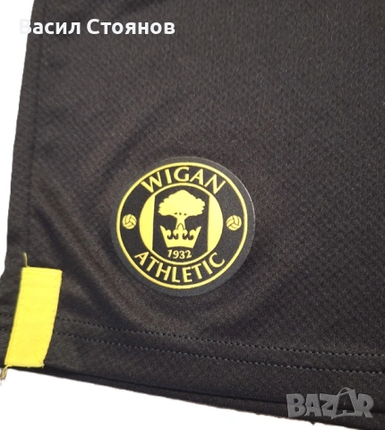 Уигън Атлетик / Wigan Athletic Puma shorts, снимка 3 - Фен артикули - 54163790