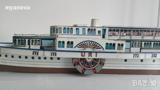 Ламаринена, vintage играчка, представляваща модел на швейцарския параход с гребни колела "Uri" , снимка 3 - Коли, камиони, мотори, писти - 54166086