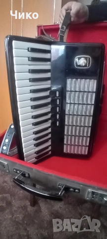Немски черен 60 басов акордеон "Велмайстер", снимка 2 - Акордеони - 53998373