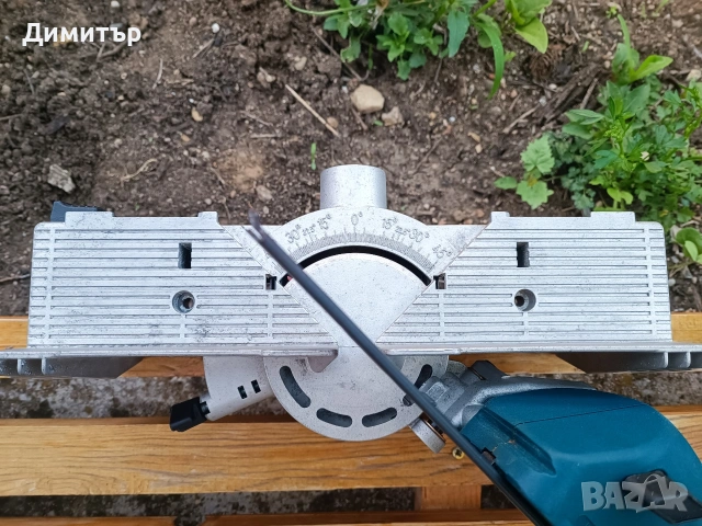 Bosch GFS 350 E професионален трион за финно рязане, снимка 5 - Триони и циркуляри - 54724230