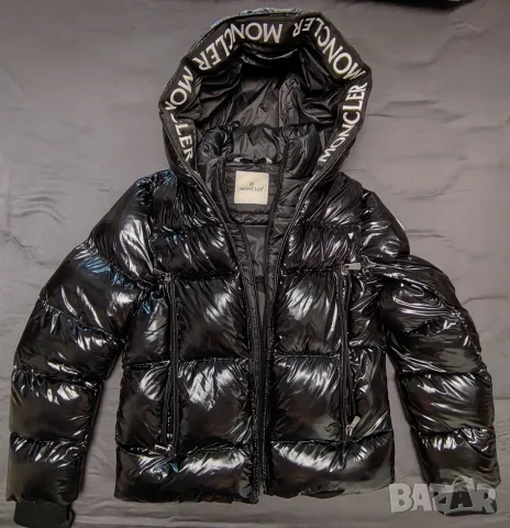 яке Moncler уникално