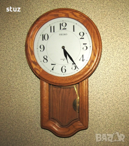 Стенен часовник с махало Seiko