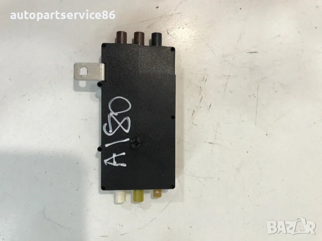 Усилвател за антена за Mercedes W169 A180 (2006) A1698200089, снимка 3 - Части - 55224102