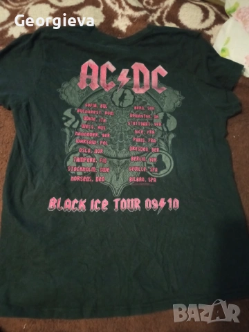 ​Оригинална тениска AC/DC – Black Ice Tour 09/10 (Концерт София) – Размер M, снимка 5 - Тениски - 54858327