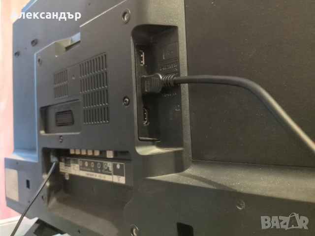 Телевизор Sony Bravia KDL-32R410B, снимка 4 - Телевизори - 54902685