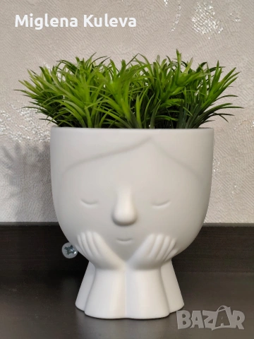 Мини саксийка с изкуствено цвете