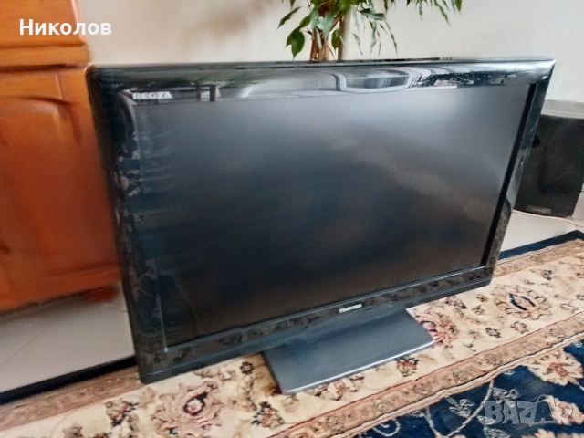 TV TOSHIBA 32" LCD 32AV504D "15€"! Бутон за включване изгасва!