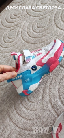 Маратонки за момиче APJ