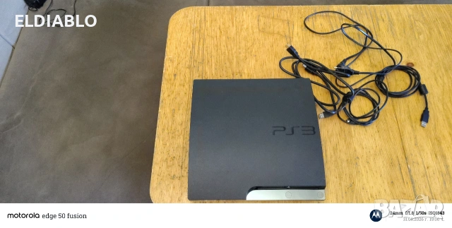 Здравейте продавам конзола sony playstation 3 slim 320gb
