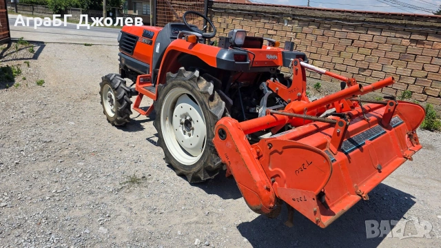 Японски трактор Kubota T220 с фреза, 4x4, 22 кс., АграБГ Джолев, снимка 3 - Селскостопанска техника - 55118686