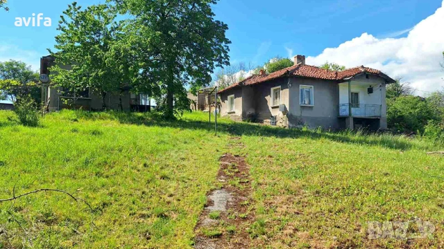 Два парцела с две къщи в село Чеканчево