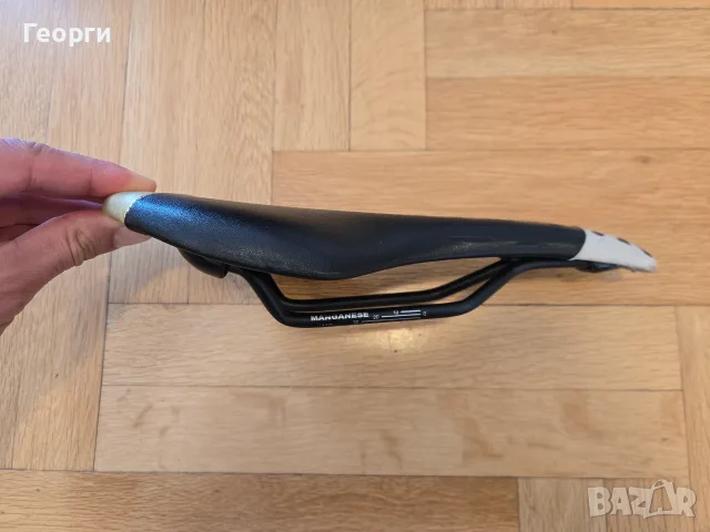 Седалки Specialized + Fizik, снимка 2 - Части за велосипеди - 55334182