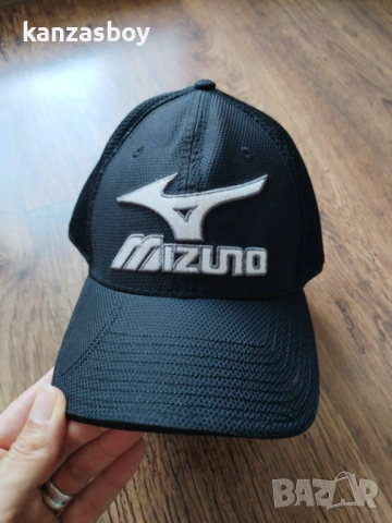 MIZUNO NEW ERA - страхотна мъжка шапка КАТО НОВА