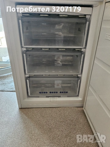 Whirlpool хладилник 330 л, енергиен клас А, снимка 5 - Хладилници - 55240674