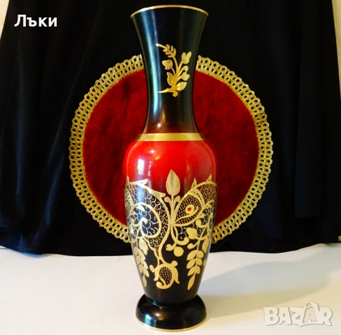 Бронзова ваза,Риба,цветя,позлата. 