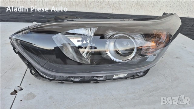 Ляв фар Kia Ceed година 2019 2020 2021 2022 2023 2024 код 92101J7051, 92101-J7051 , снимка 2 - Аксесоари и консумативи - 55096333