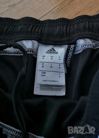 Оригинални мъжки къси гащи Adidas размер М , снимка 3 - Спортни дрехи, екипи - 54643263