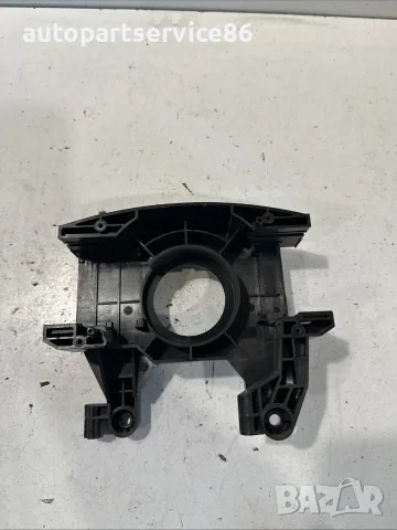 Държач на кормилната колона CH22-13N064-BB за Land Rover Discovery 4 3.0 TDV6 2010–2016Държач на кор
