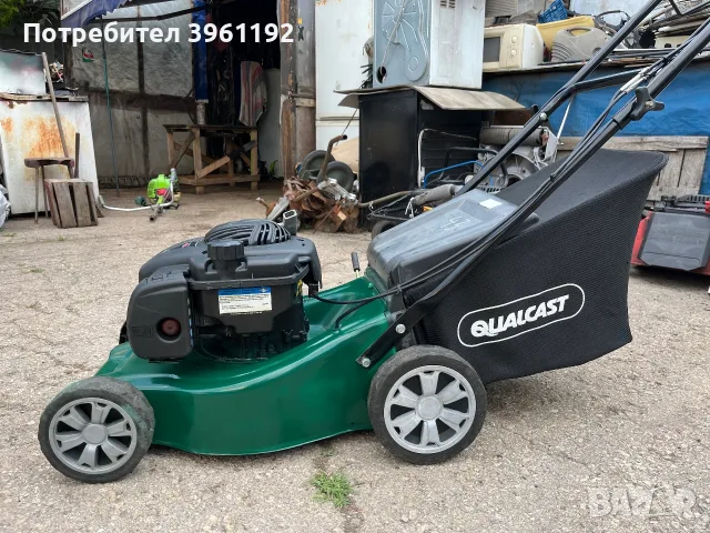 43 Самохода моторна касачка Qualcast 4.5 hp, снимка 3 - Градинска техника - 55316925