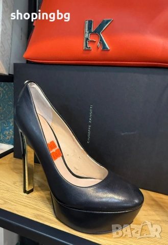 Дамски обувки на висок ток GUESS дефект, снимка 2 - Дамски обувки на ток - 54778877