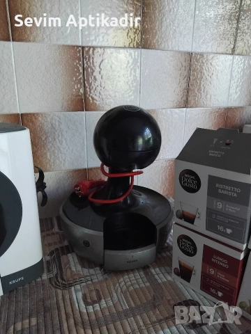 Кафе машини Dolce Gusto Crups , снимка 2 - Кафемашини - 54802897