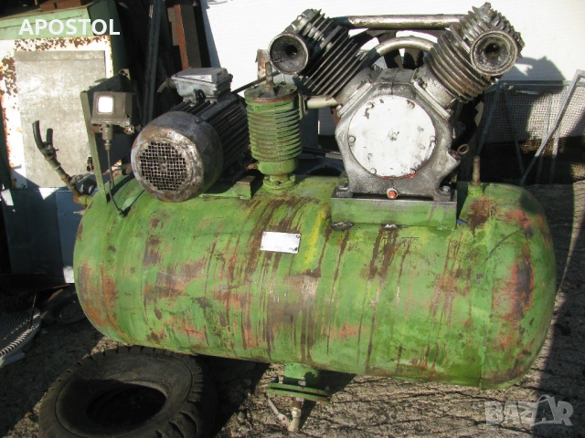 трифазен компресор за въздух УК-25  400л 