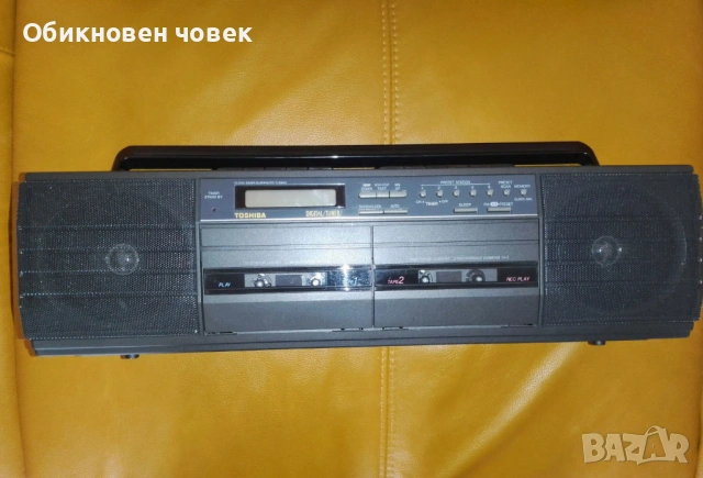 Ретро шедьовър: Toshiba RT-8539, снимка 3 - Радиокасетофони, транзистори - 54737671