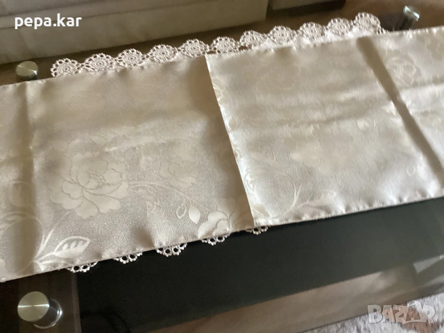 Покривка за маса,за декорация и ефект 130 /38