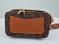 Guess Дамска Кафява Чанта С Дълга Дръжка За През Рамо Код malkite-32686, снимка 3