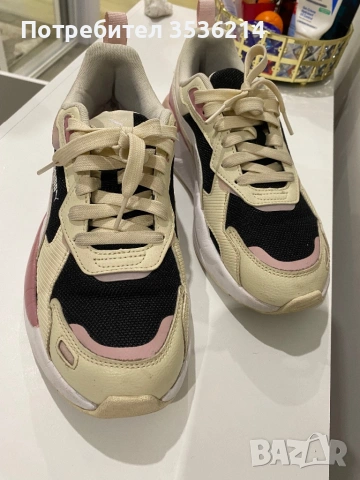 Дамски маратонки Puma, снимка 2 - Маратонки - 54797811