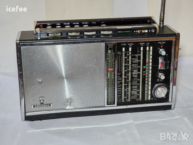 Grundig Satellit 6001 радиоприемник, снимка 7 - Радиокасетофони, транзистори - 54396451