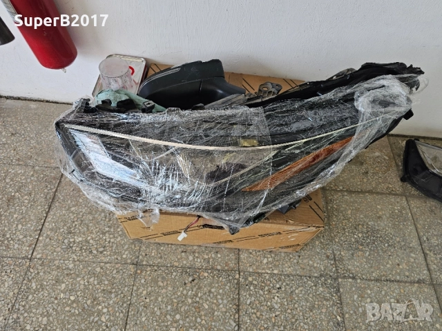 Продавам - оригинален ляв фар за Тойота Хайлендър 2019 г. за части, снимка 2 - Части - 53375447