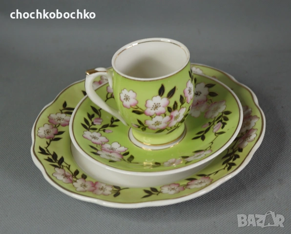 Стар Руски порцелан троен сет чашка за кафе с чинийки, снимка 2 - Други ценни предмети - 54192402