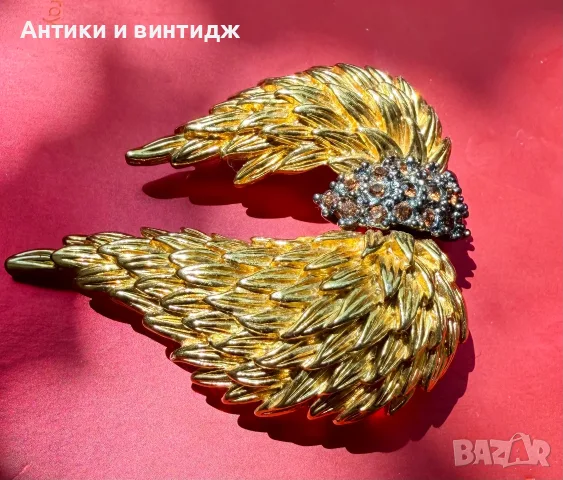 Ефектна винтидж брошка „Ангелски крила“ с кристали, 5х4.5 см, снимка 2 - Колиета, медальони, синджири - 55680514