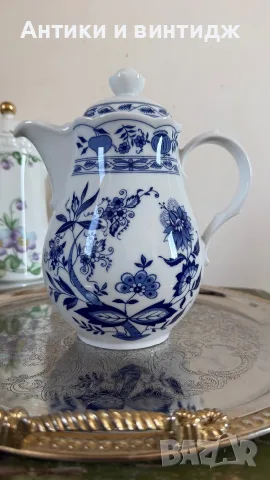 Ретро порцеланова кана / кофейник Colditz (ГДР) – Луков мотив (Zwiebelmuster), снимка 7 - Сервизи - 55666604