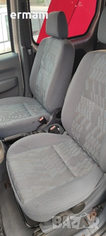 Ford Connect 1.8 d, снимка 9 - Автомобили и джипове - 54745658