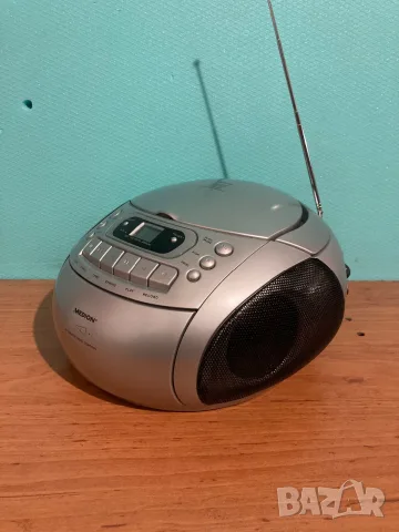 MEDION CD MP3 радио касетофон , снимка 2 - Радиокасетофони, транзистори - 55578081