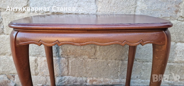 Елегантна дървена масичка в френски стил, снимка 3 - Маси - 54045844