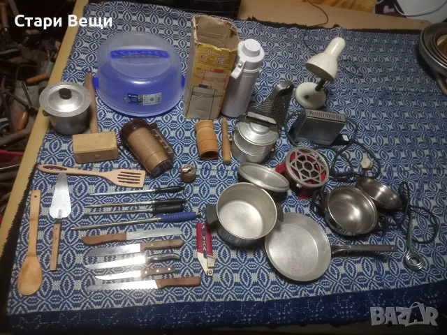 Прибори посуда ножове