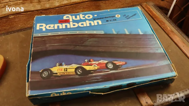 Ретро игра с две колички и писта, DDR Design Prefo Spielzeug Auto Rennbahn