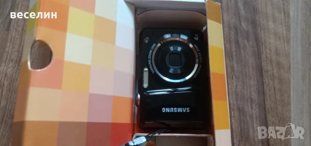 Ретро цифров фотоапарат Samsung ES25, снимка 2 - Фотоапарати - 55586520