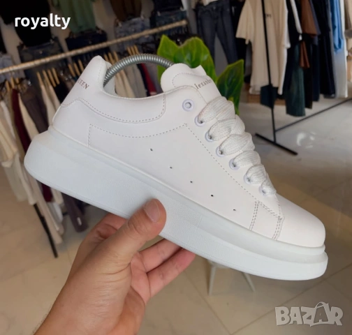 Alexander McQueen Нови Бели Дамски Маратонки с Кутия , снимка 2 - Маратонки - 54486366