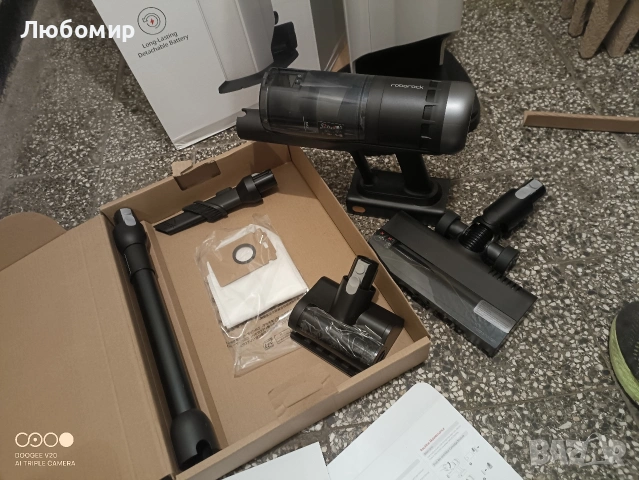 Безжична прахосмукачка roborock H60 Hub Ultra с докинг станция за автоматично изпразване , снимка 4 - Прахосмукачки - 54543534